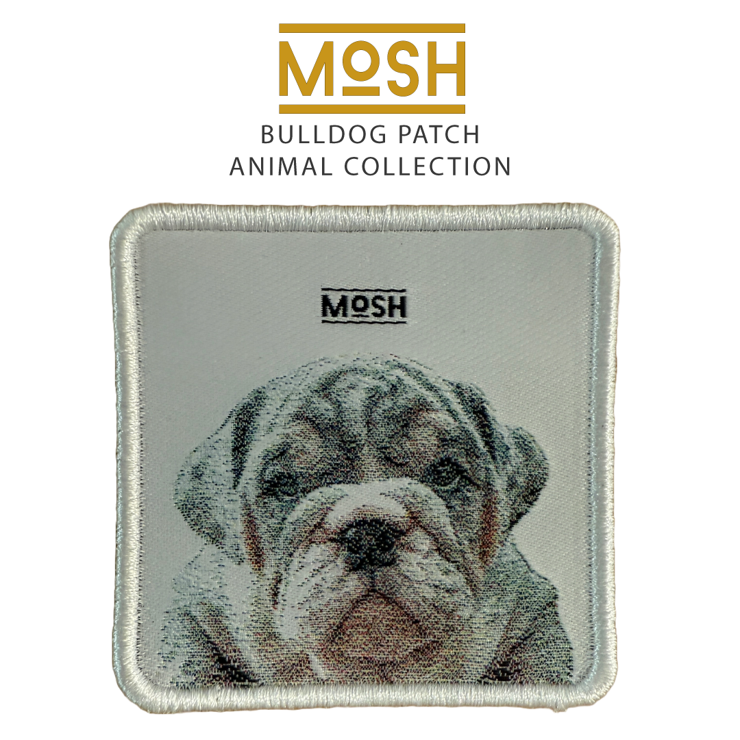 Parche Cachorro Bulldog Inglés Mosh: Paz y Dignidad